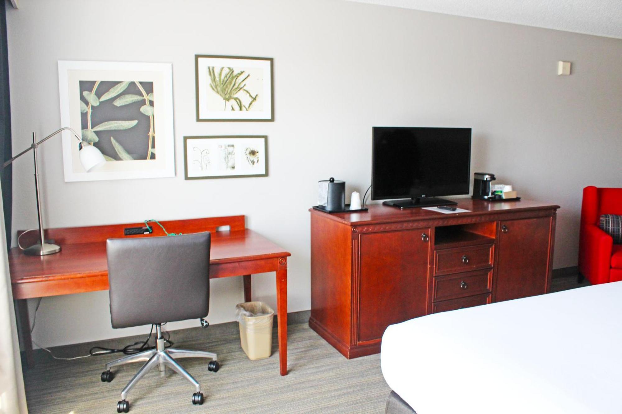Independence Stay Hotel & Suites Marinette Eksteriør bilde