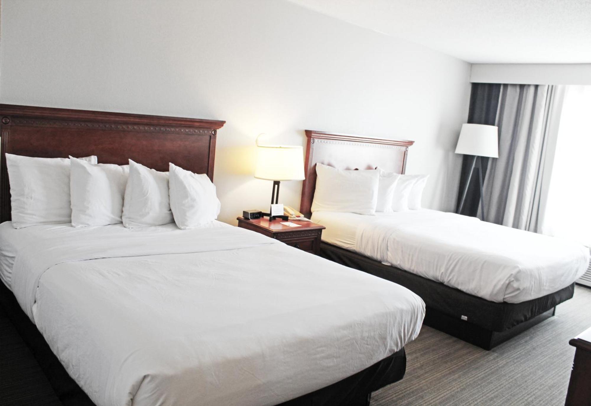Independence Stay Hotel & Suites Marinette Eksteriør bilde