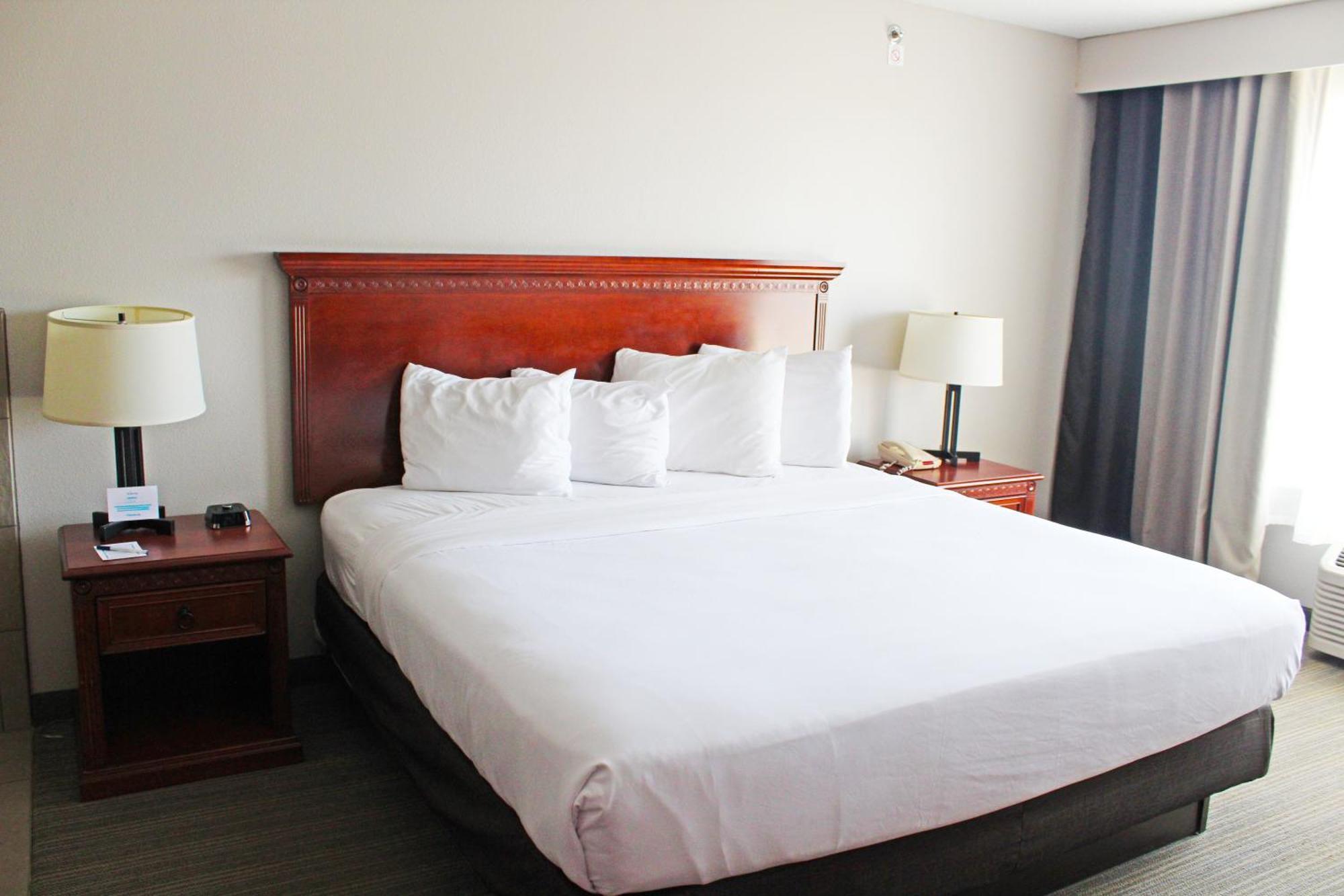 Independence Stay Hotel & Suites Marinette Eksteriør bilde
